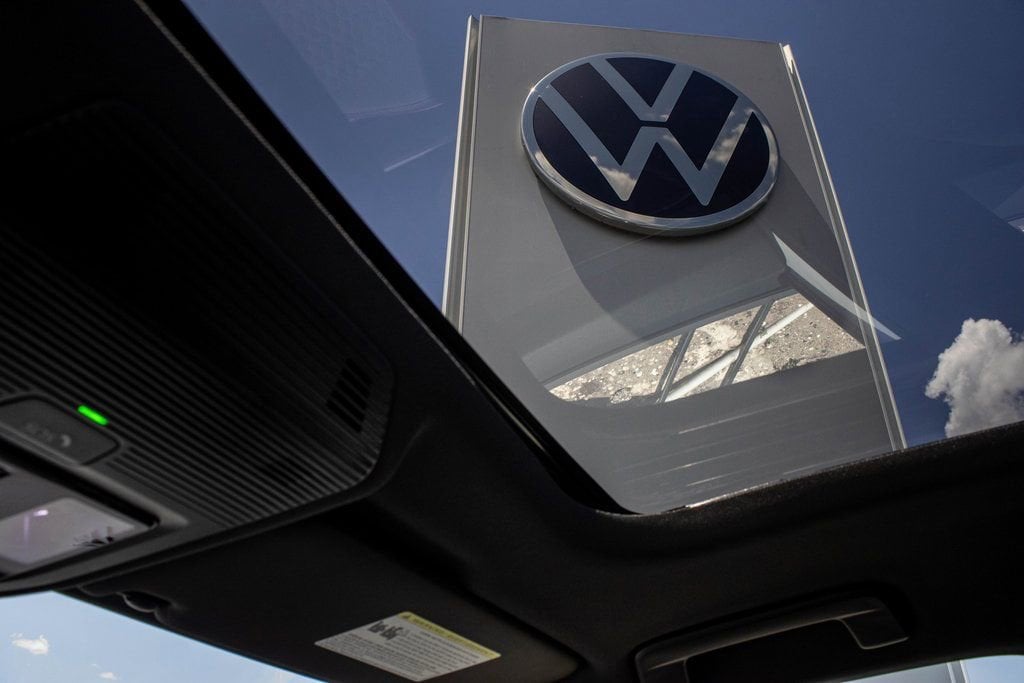 2025 Volkswagen Golf GTI SE - Photo 44