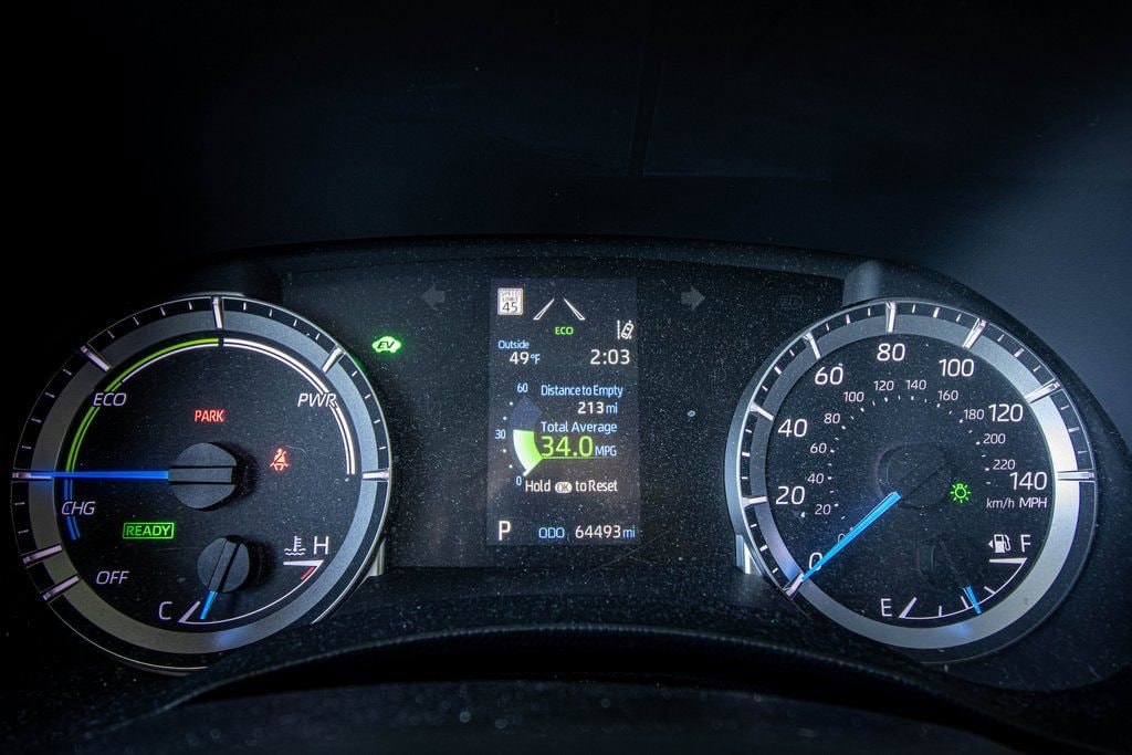 Used 2022 Toyota Highlander Hybrid LE SUV