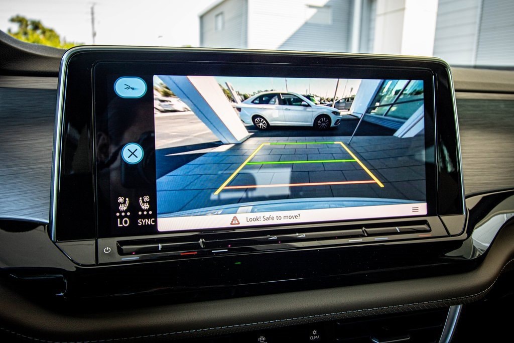 New 2026 Volkswagen Atlas Cross Sport 2.0T SE SUV