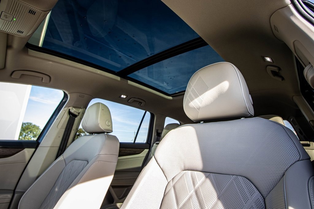 New 2026 Volkswagen Atlas 2.0T SEL Premium R-Line SUV