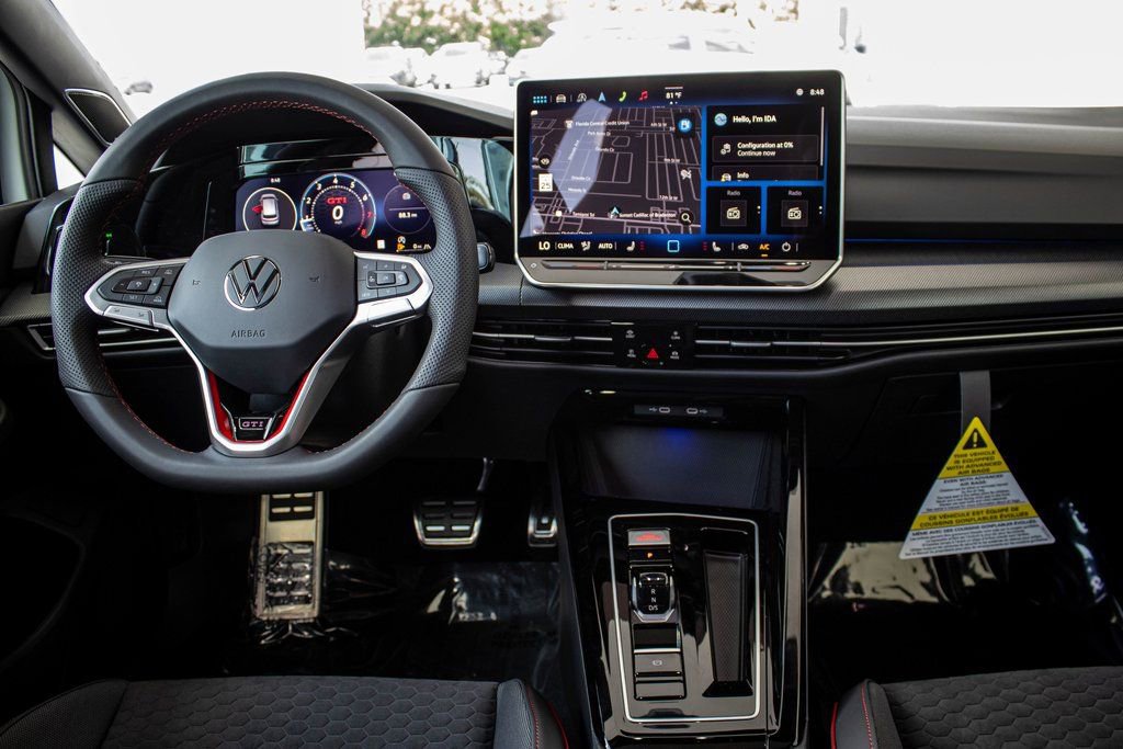 2025 Volkswagen Golf GTI SE - Photo 32