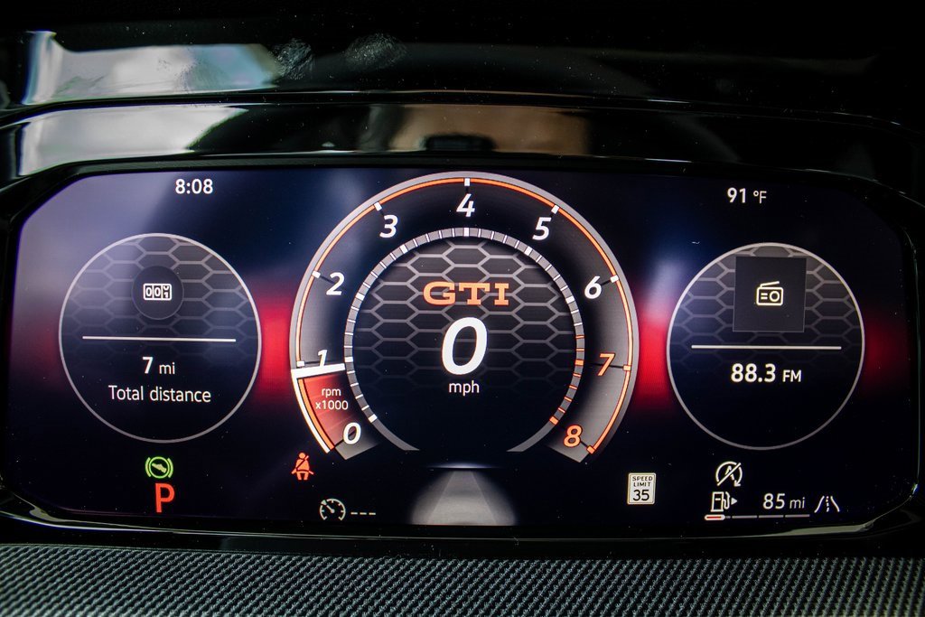 2025 Volkswagen Golf GTI SE photo 2