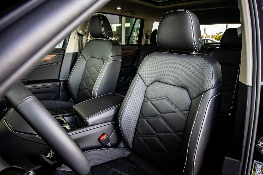 2026 Volkswagen Atlas SE w/Tech - Photo 28