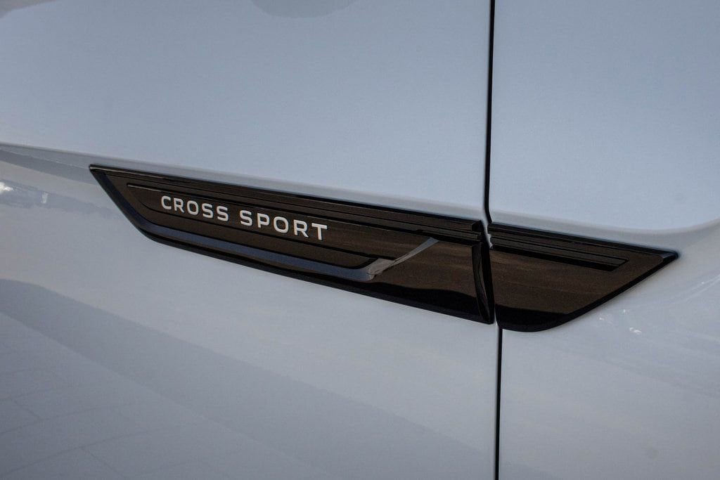 2025 Volkswagen Atlas Cross Sport SEL R-LINE - Photo 24