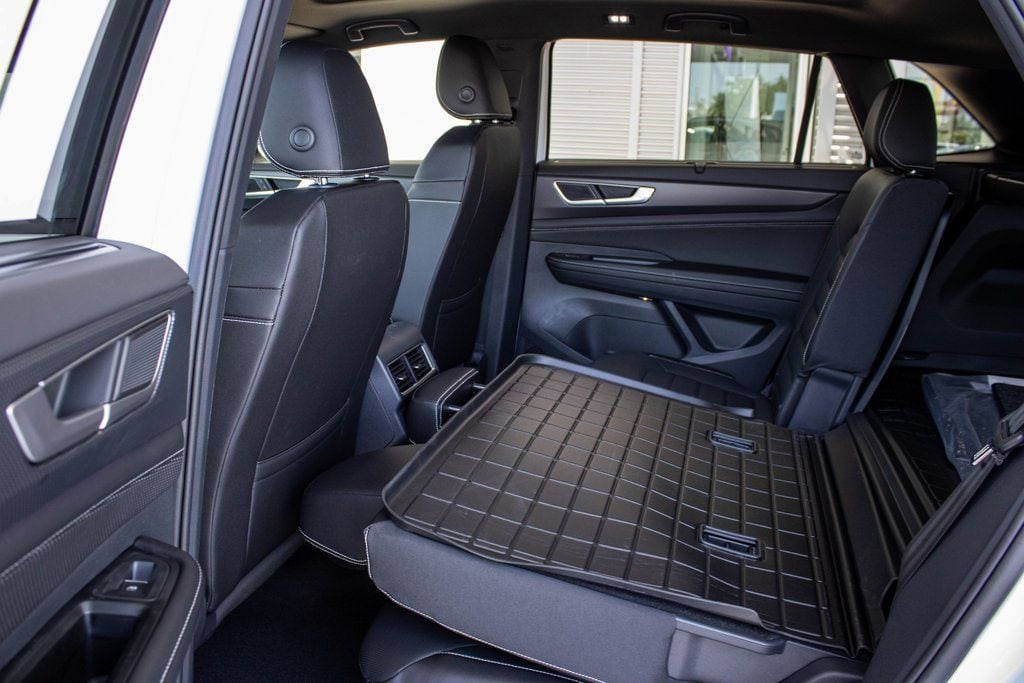 2025 Volkswagen Atlas Cross Sport SEL R-LINE - Photo 50