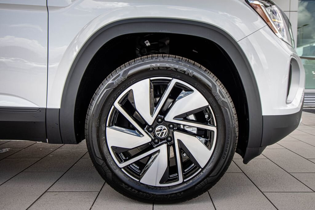 New 2026 Volkswagen Atlas 2.0T SE w/Technology SUV