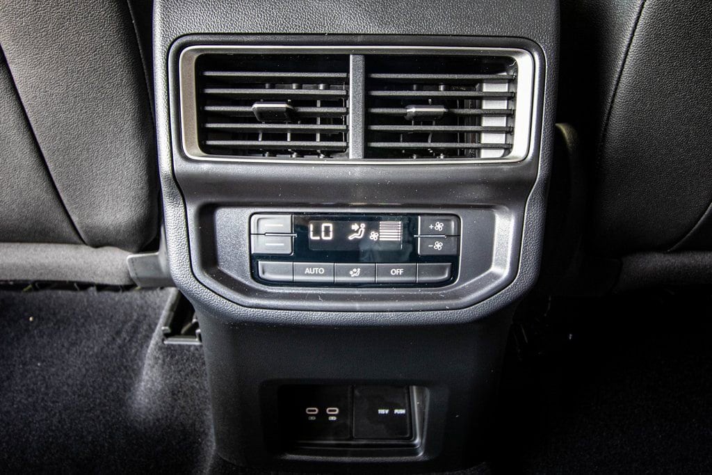 2026 Volkswagen Atlas SE w/Tech - Photo 49