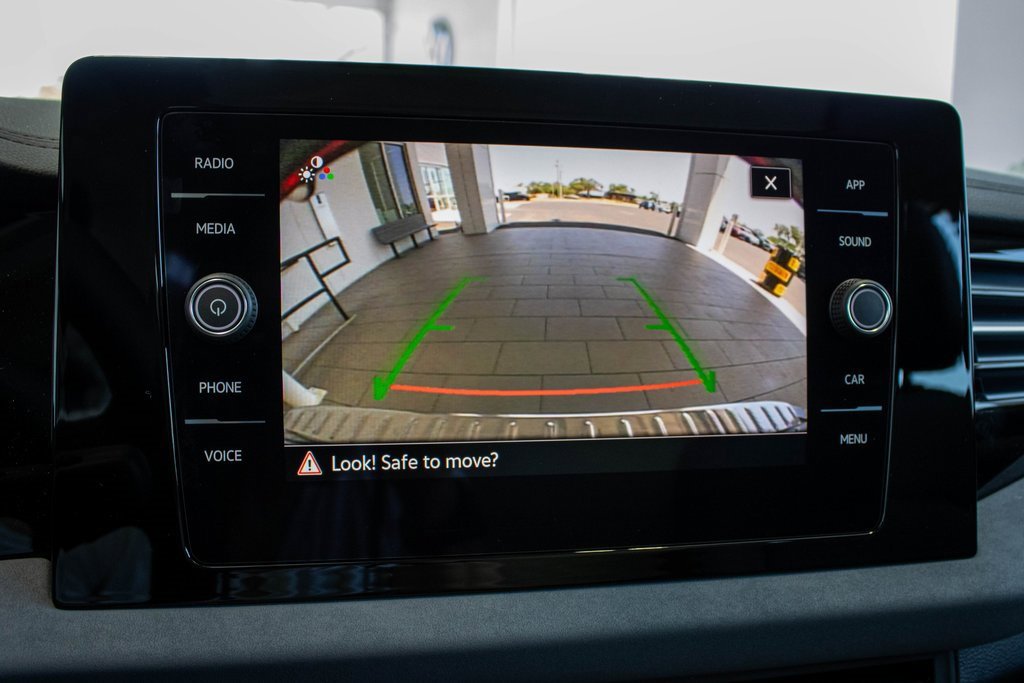 2025 Volkswagen Jetta 1.5T SE photo 3