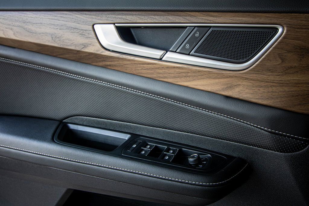 2026 Volkswagen Atlas SE w/Tech - Photo 26