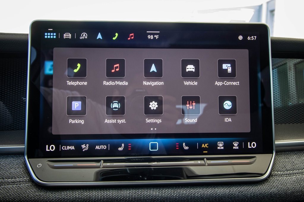 New 2025 Volkswagen Tiguan 2.0T S SUV