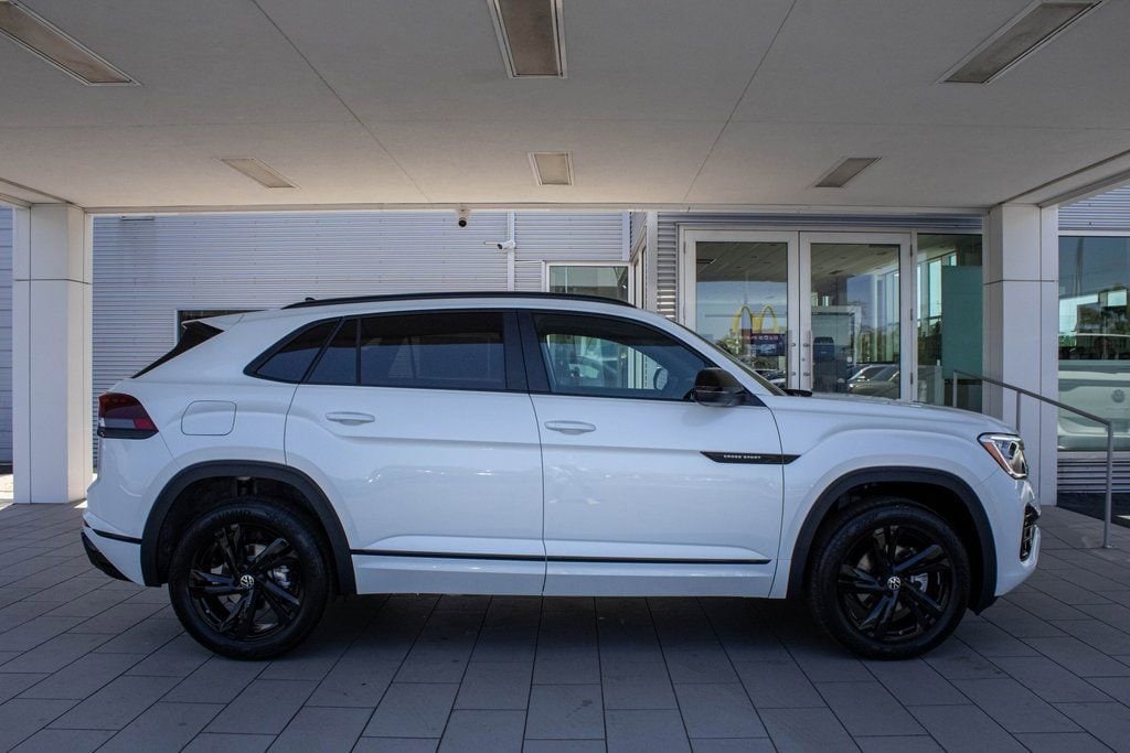 2025 Volkswagen Atlas Cross Sport SEL R-LINE - Photo 23