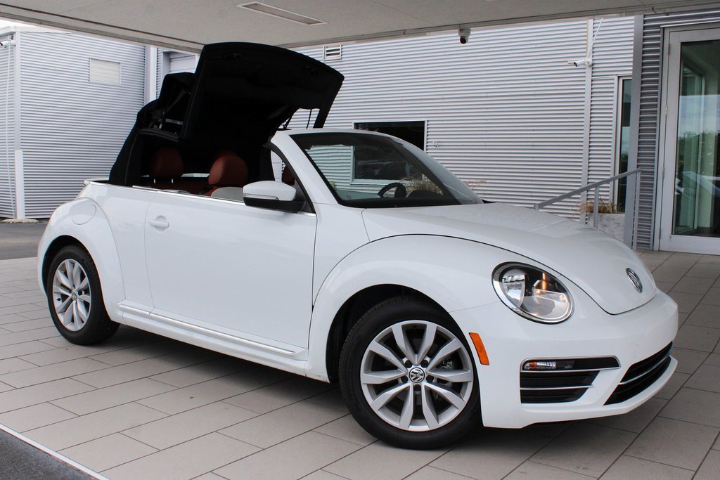 Used 2017 Volkswagen Beetle Classic with VIN 3VW517AT1HM808402 for sale in Bradenton, FL