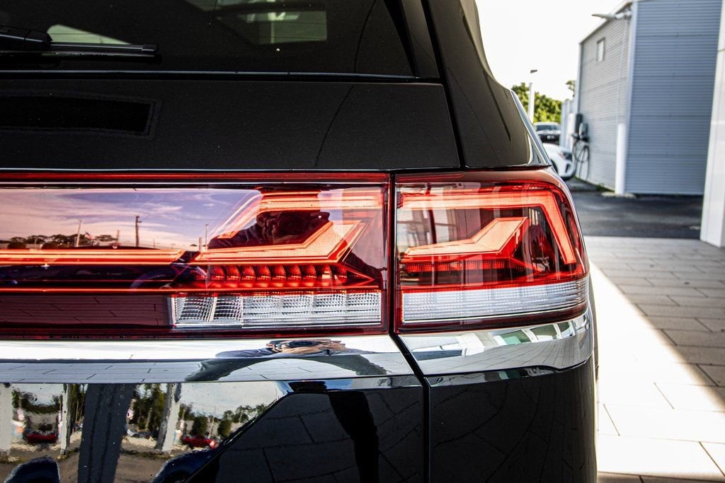 2026 Volkswagen Atlas SE w/Tech - Photo 18