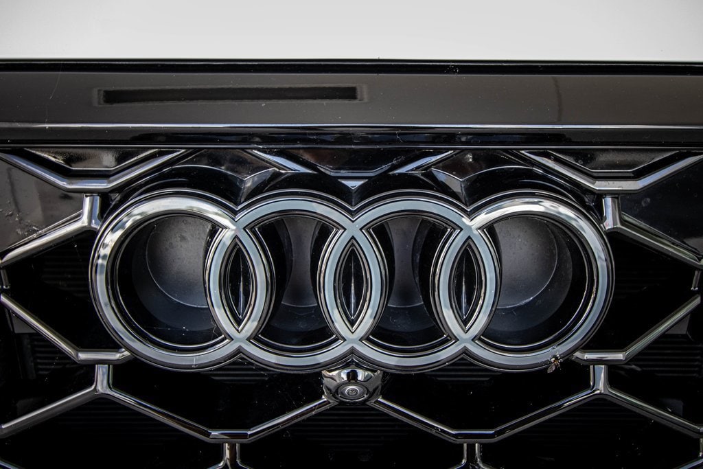 2025 Audi RS Q8 Base - Photo 8