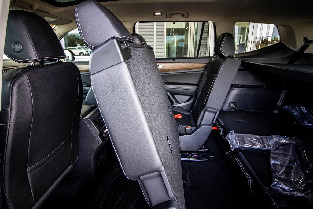 2026 Volkswagen Atlas SE w/Tech - Photo 48