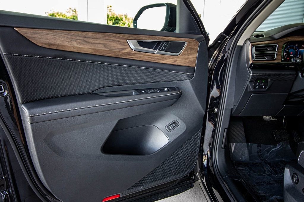 2026 Volkswagen Atlas SE w/Tech - Photo 25