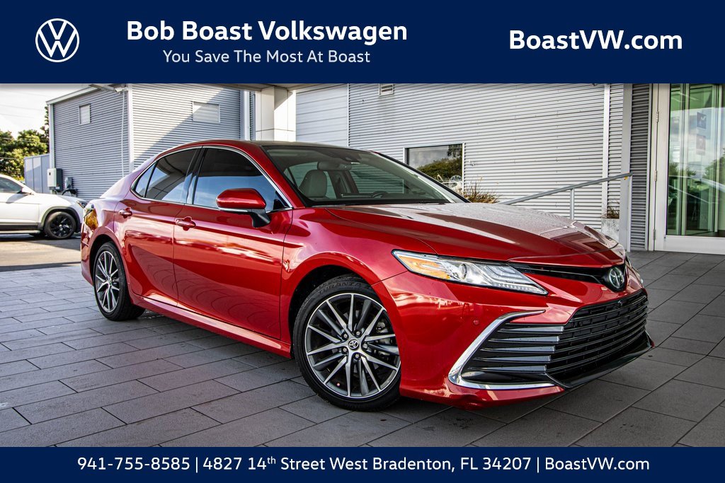 2023 Toyota Camry XLE's photo