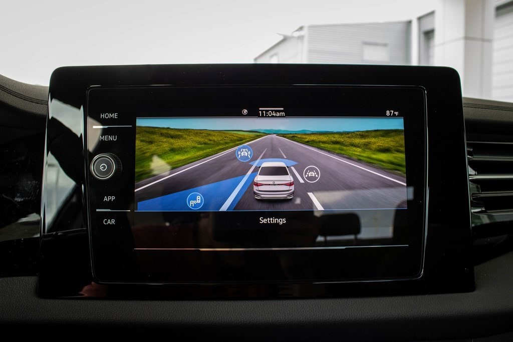 New 2025 Volkswagen Jetta 1.5T Sport Sedan