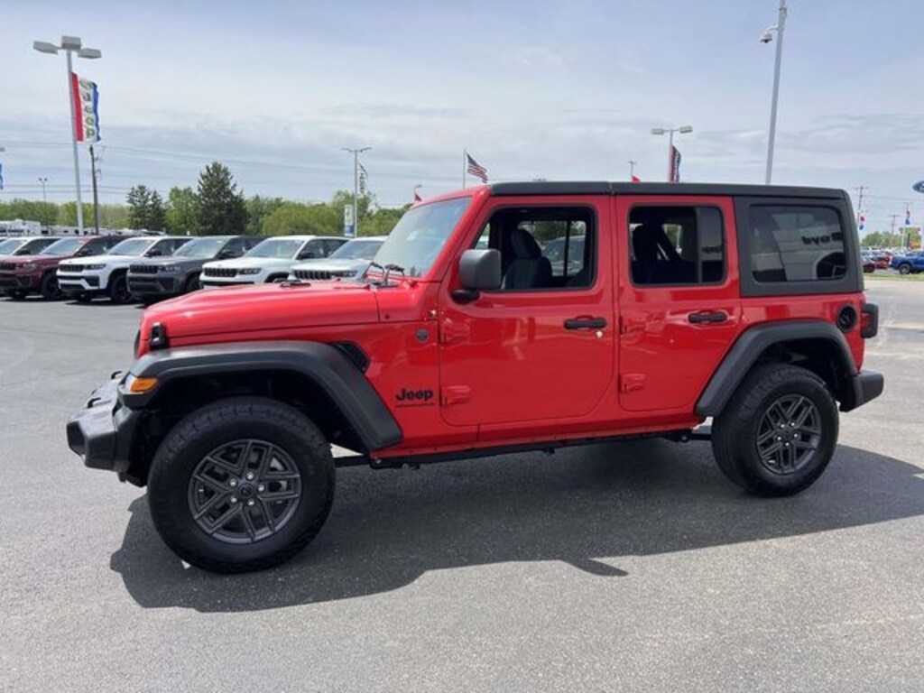 Used 2025 Jeep Wrangler Sport S SUV