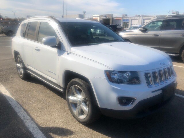 2015 Jeep Compass High Altitude photo 2