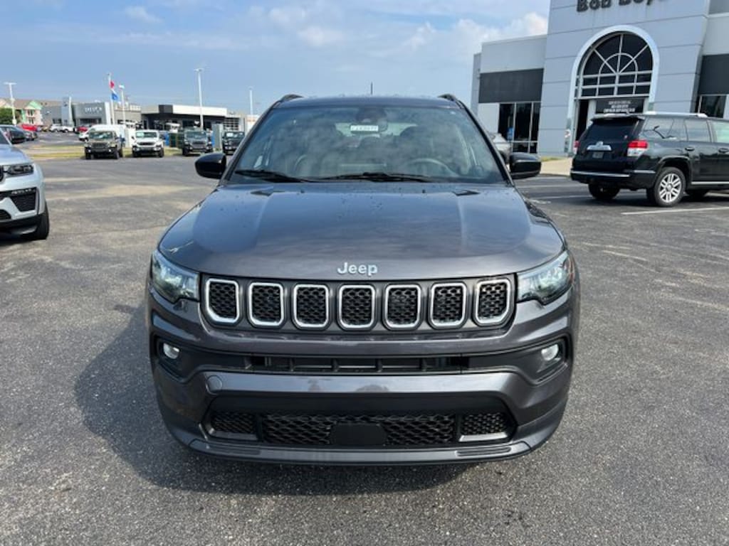 Used 2024 Jeep Compass Latitude SUV