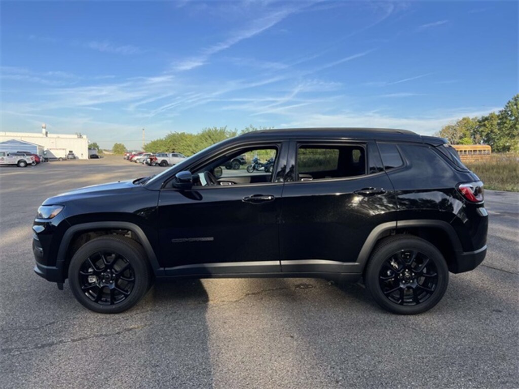 New 2026 Jeep Compass Latitude SUV