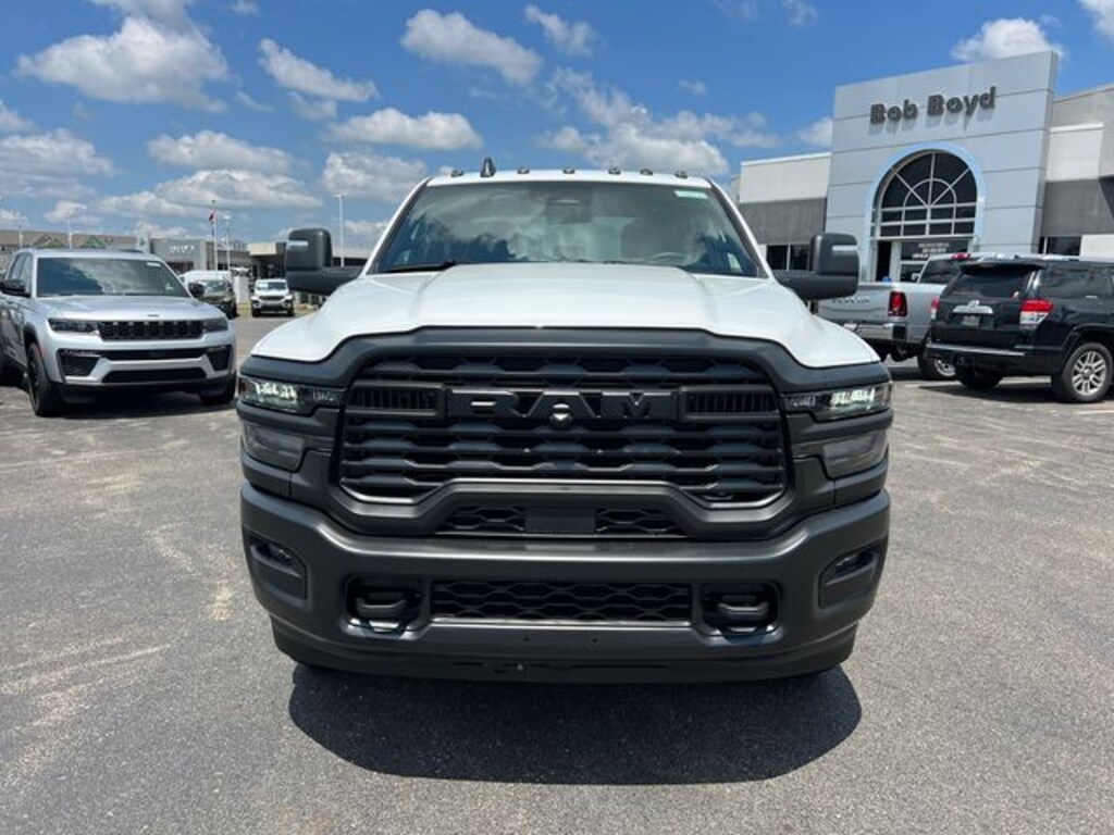 New 2026 Ram 3500 Chassis Cab Tradesman/Big Horn Truck Crew Cab