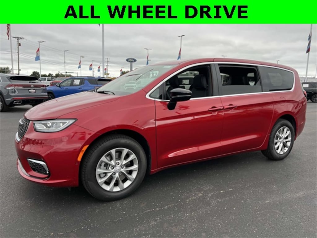 New 2025 Chrysler Pacifica Select Van Passenger Van