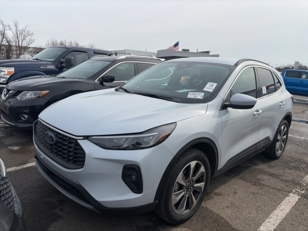 Used 2025 Ford Escape Hybrid Platinum SUV