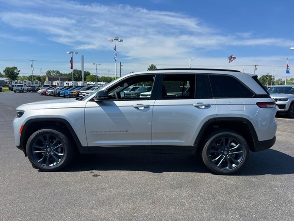 New 2026 Jeep Grand Cherokee Limited SUV