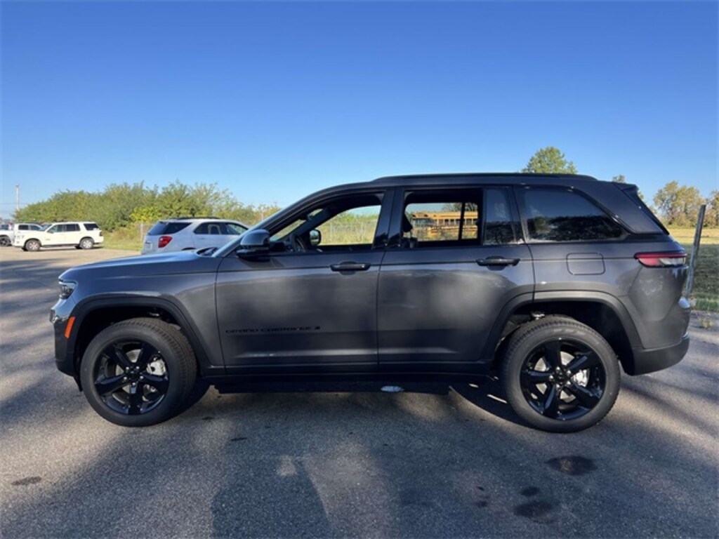 New 2025 Jeep Grand Cherokee Limited SUV