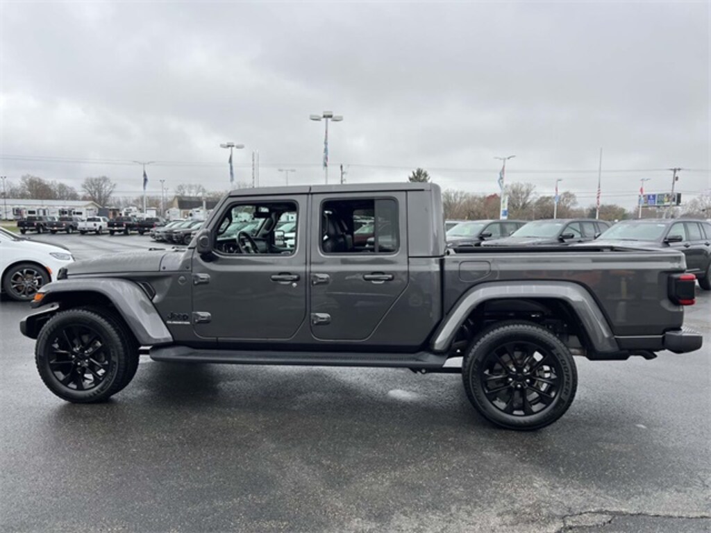 Used 2021 Jeep Gladiator High Altitude Truck