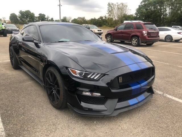 2017 Ford Mustang Shelby GT350 photo 2
