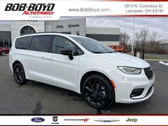 2026 Chrysler Pacifica Select Van Passenger Van