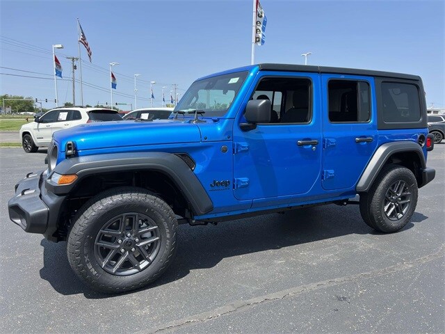2025 Jeep Wrangler Sport S photo 3