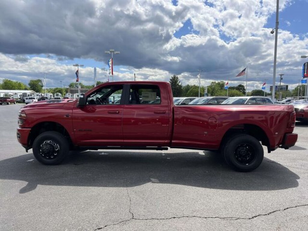 New 2026 Ram 3500 Laramie Truck Crew Cab