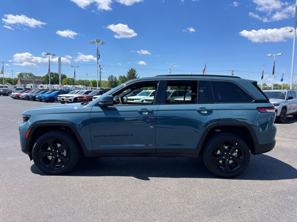 New 2026 Jeep Grand Cherokee Limited SUV