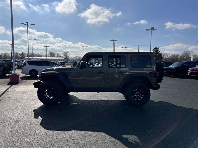 2025 Jeep Wrangler Rubicon photo 4
