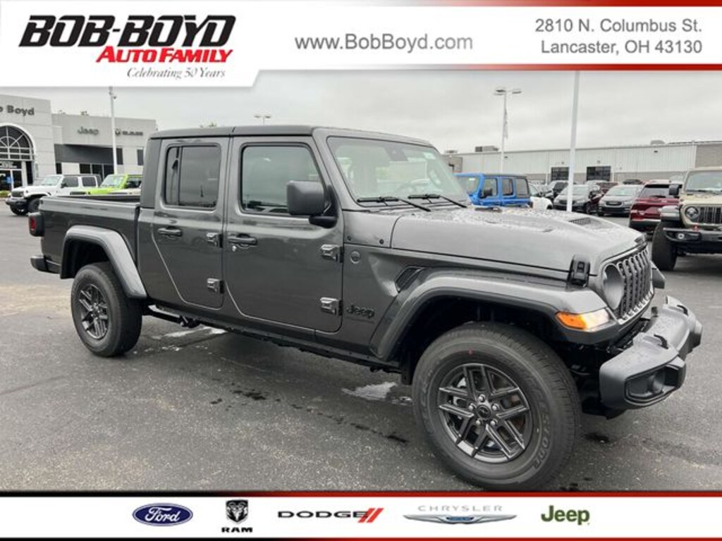 New 2025 Jeep Gladiator Sport Truck Crew Cab