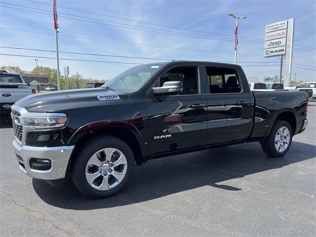 2025 Ram 1500 Big Horn photo 3