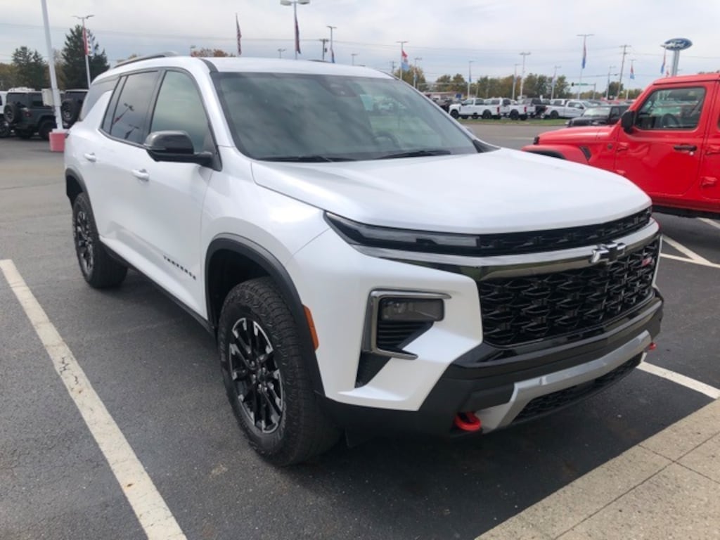 Used 2025 Chevrolet Traverse Z71 SUV