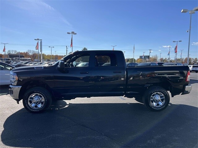 2024 Ram 2500 Tradesman photo 4