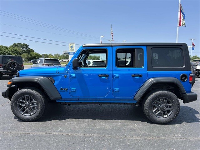 2025 Jeep Wrangler Sport S photo 4