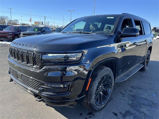 2025 Jeep Wagoneer L Carbide photo 3