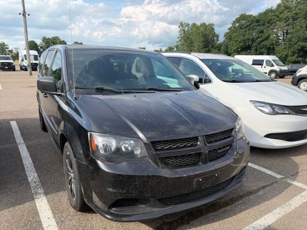 Used 2015 Dodge Grand Caravan SE Minivan/Van
