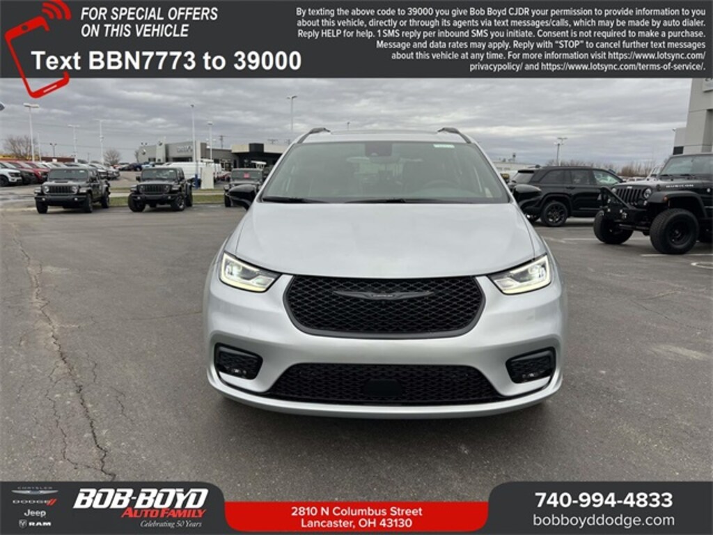 New 2026 Chrysler Pacifica Limited Van Passenger Van