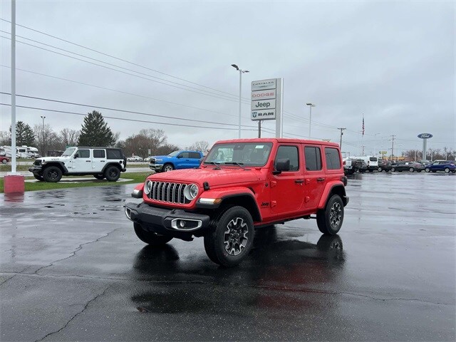 2025 Jeep Wrangler Sahara photo 3