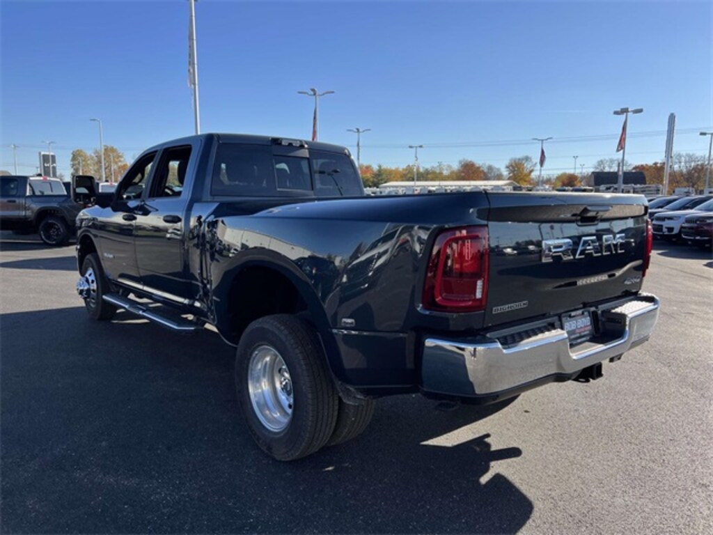 New 2026 Ram 3500 Big Horn Truck Crew Cab