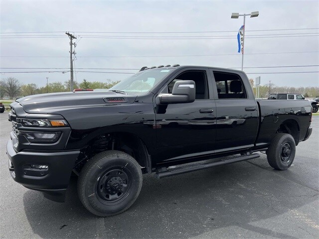 2025 Ram 2500 Tradesman photo 3