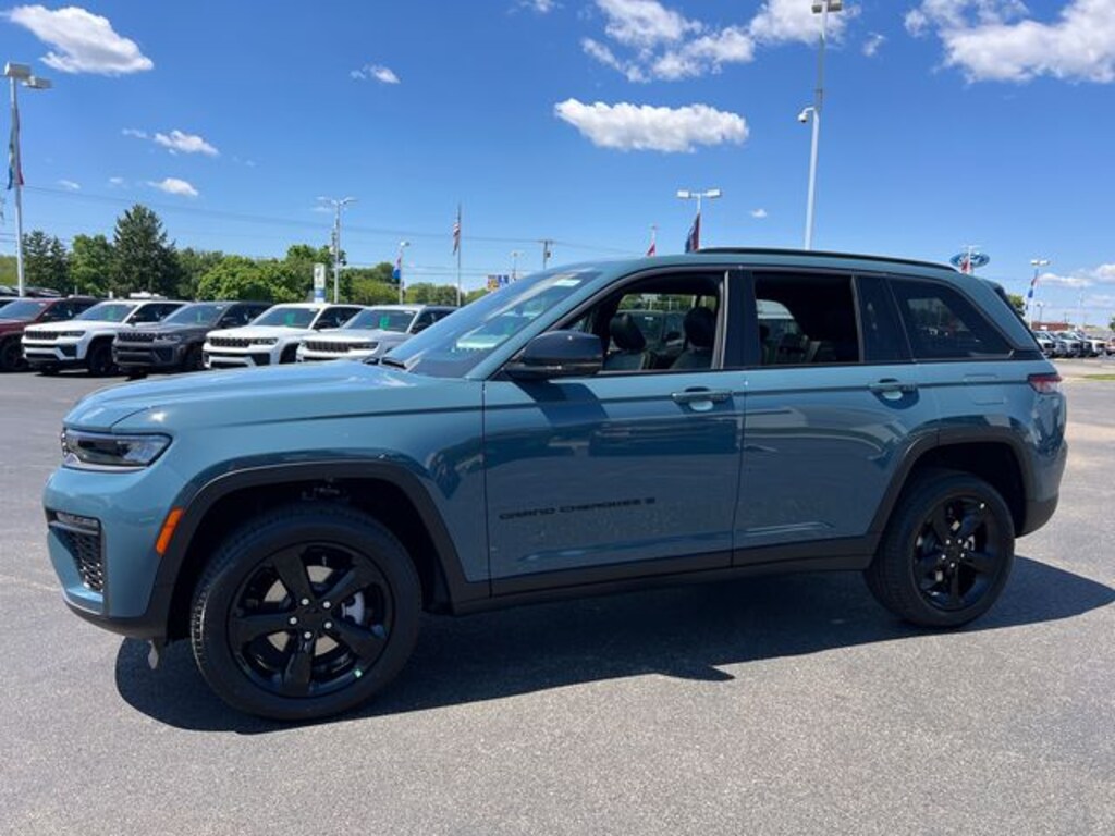 New 2026 Jeep Grand Cherokee Limited SUV